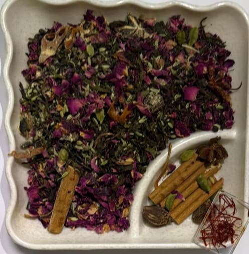 Kashmiri Kahwa Dip-Dip Bags with dry fruits (15 Tea bags)